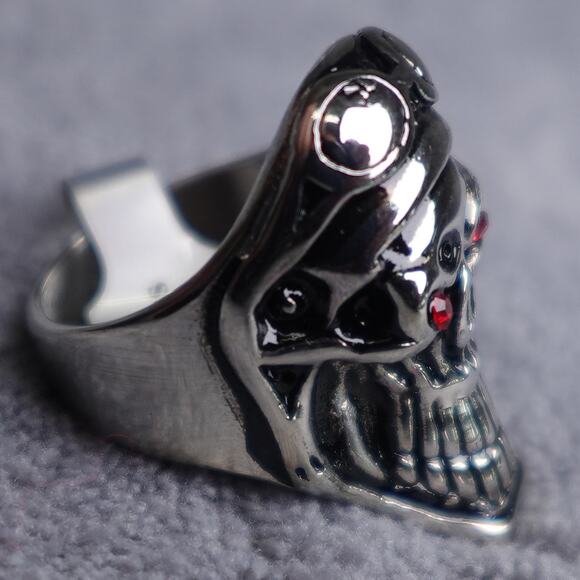 Stainless Steel Skull Ring Size 9 with Motorcycle goggles RSRN-620 - Picture 2 of 5